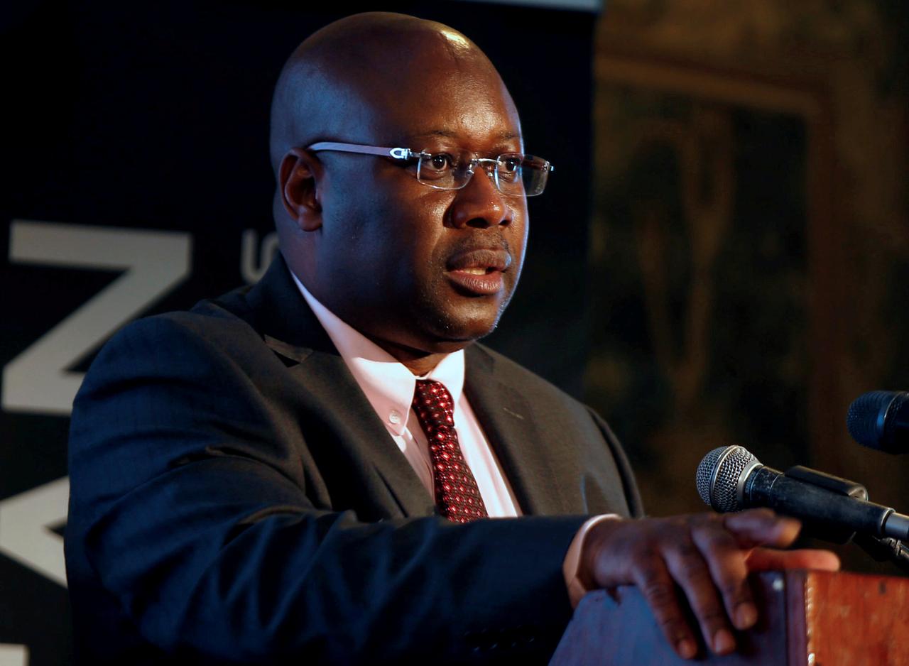 Zimbabwe threatens to withdraw mining licences over unpaid fees