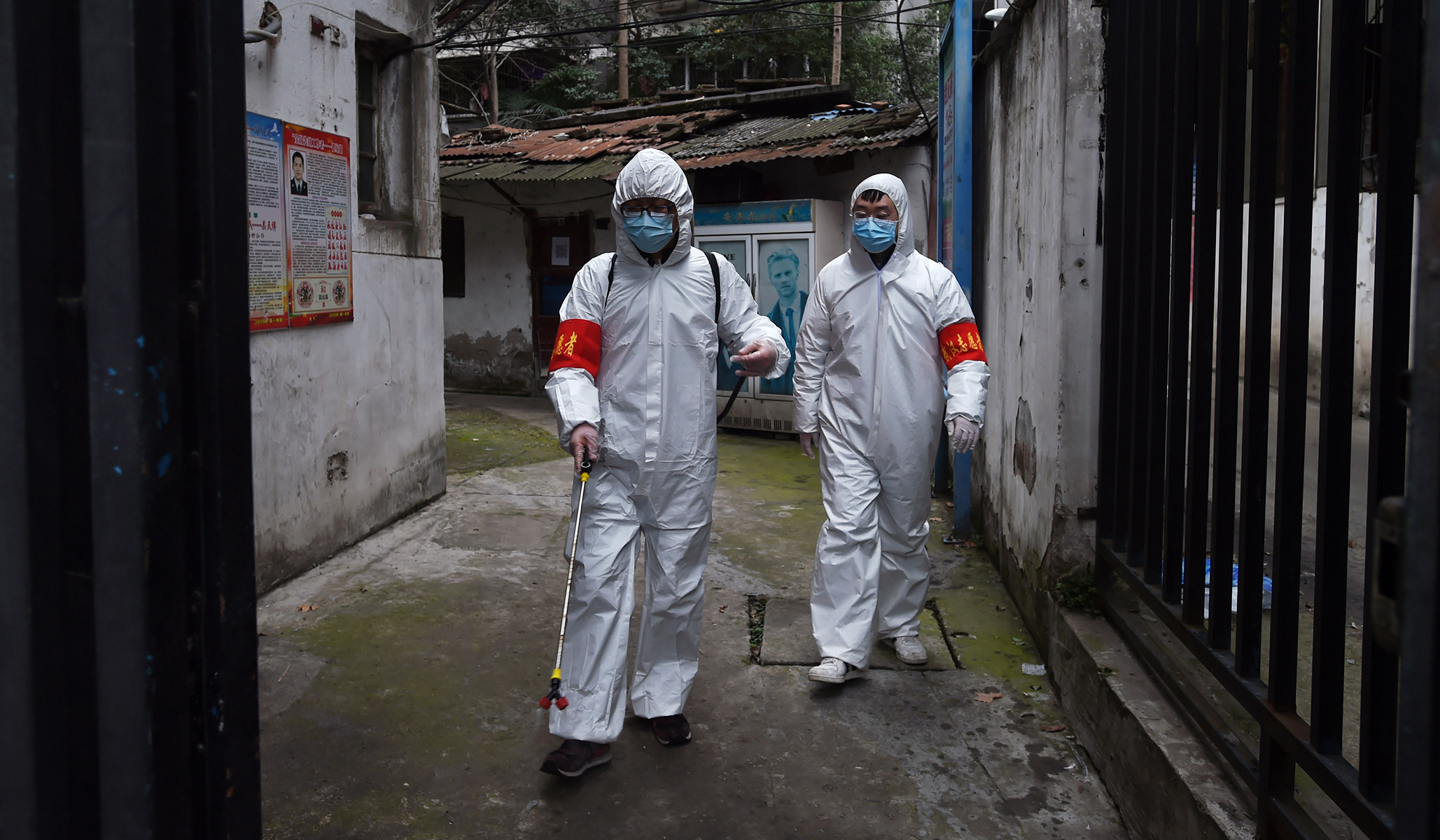 Wuhan reports no new virus cases, offering hope to world