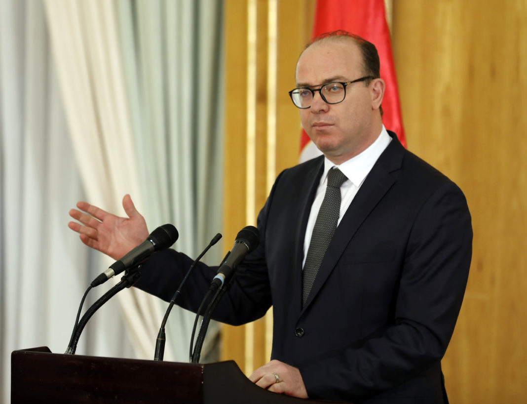 Tunisia cuts 2020 growth forecast, seeks new IMF deal