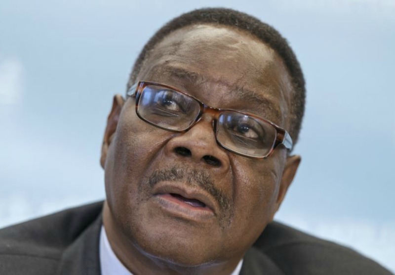 Malawi president, ministers take 10% salary cut to fight coronavirus