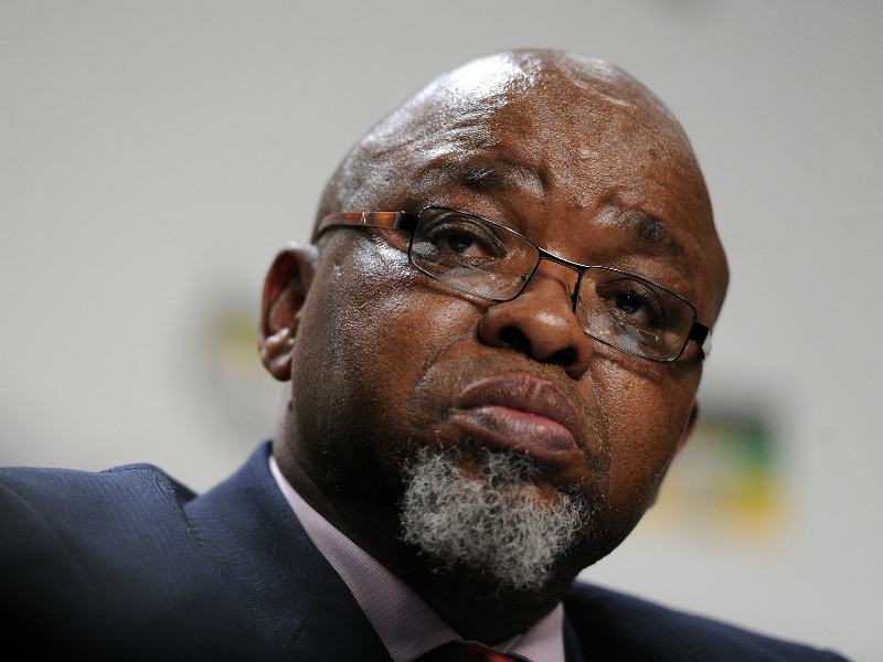 S.Africa’s mines minister drops challenge to court ruling on black ownership threshold