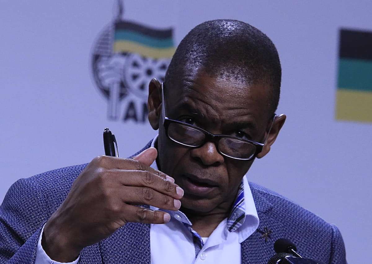 Ace Magashule to lead Ramaphosa’s delegation to Zimbabwe