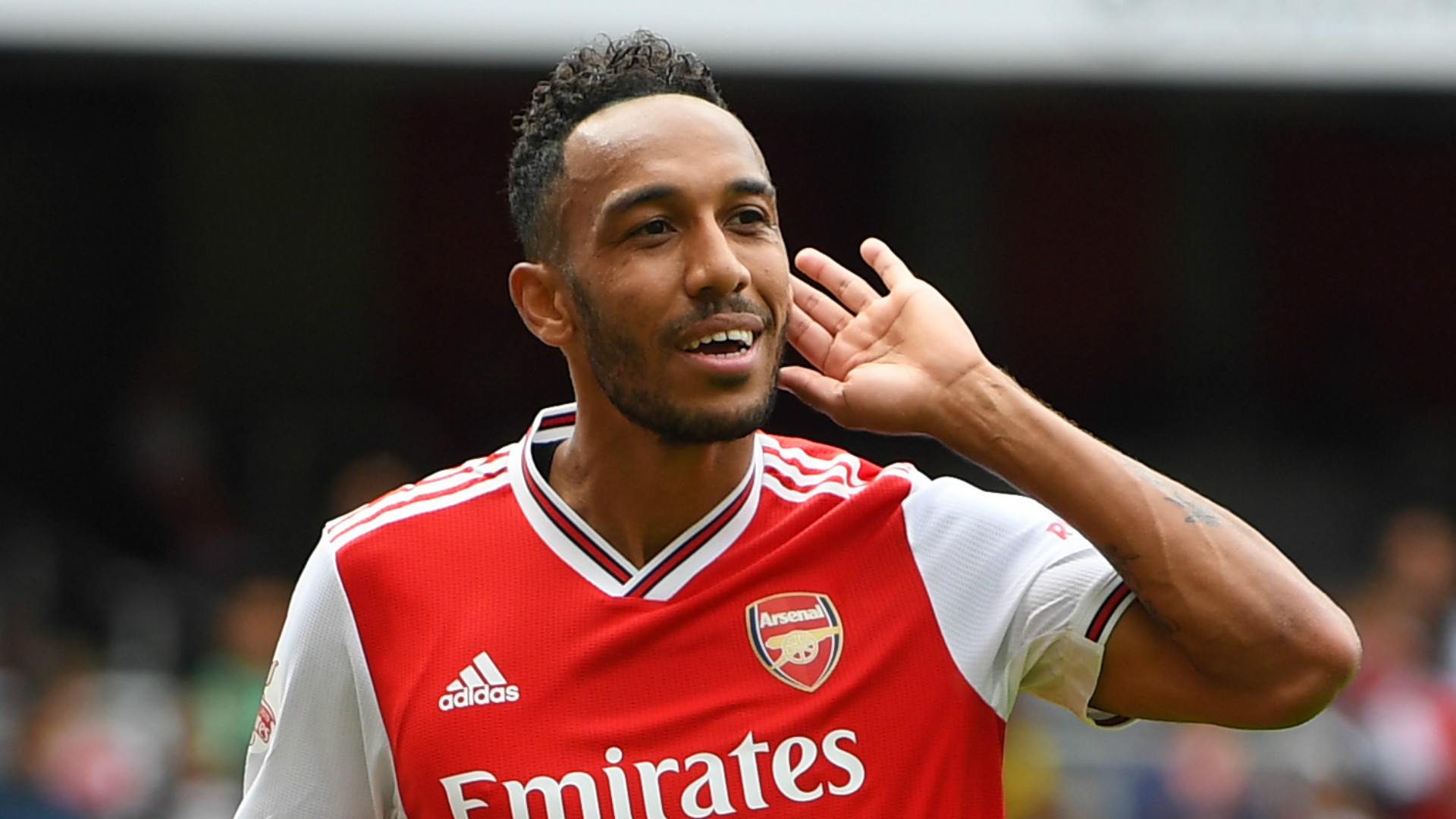Arsenal tie down striker Aubameyang with new three-year deal