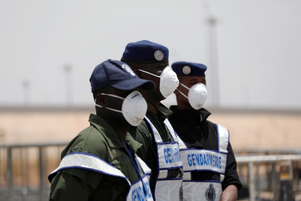 Senegal receives first batch of Chinese COVID-19 vaccine