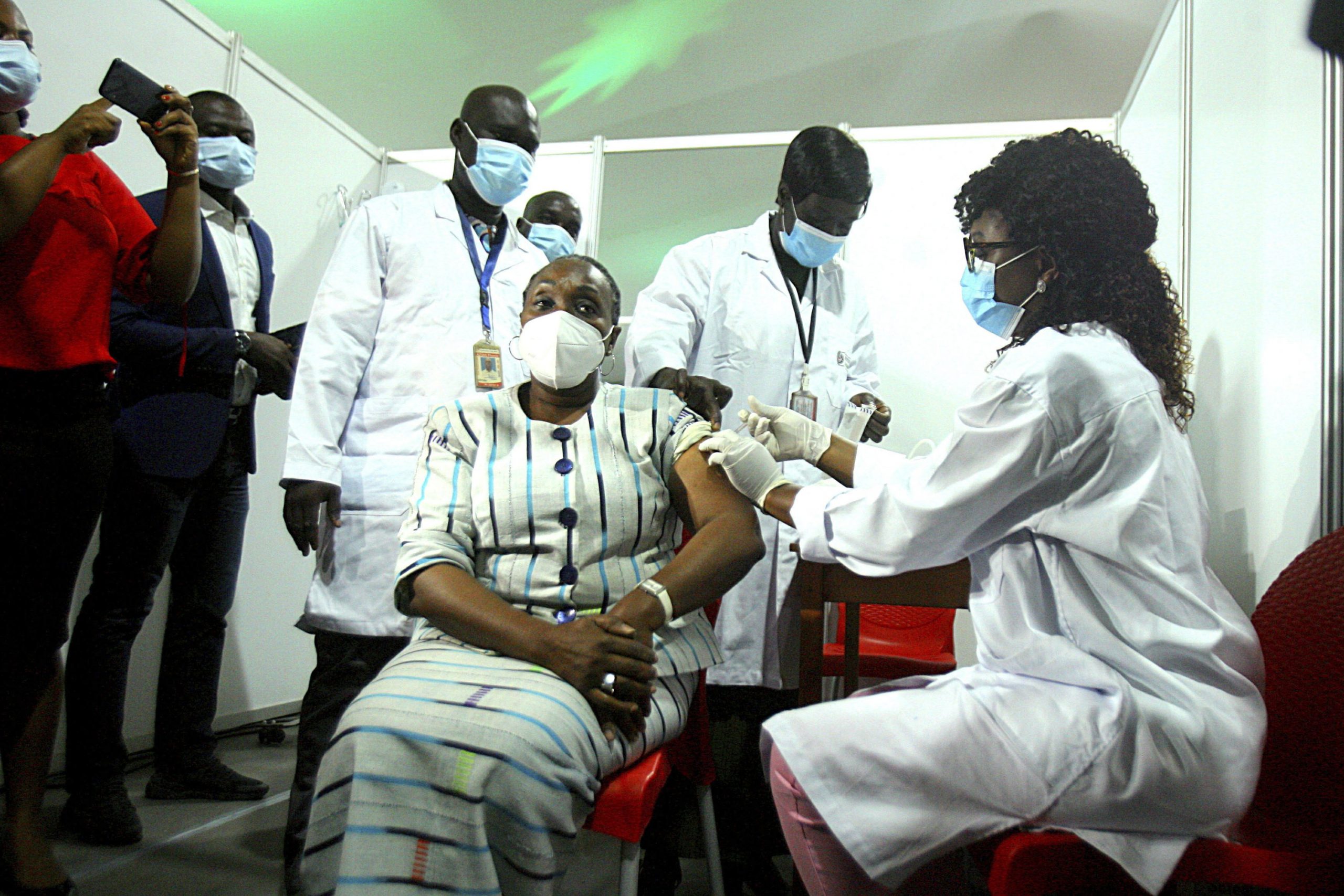 Nigeria receives much-awaited 3.94 mln doses of COVID-19 vaccines