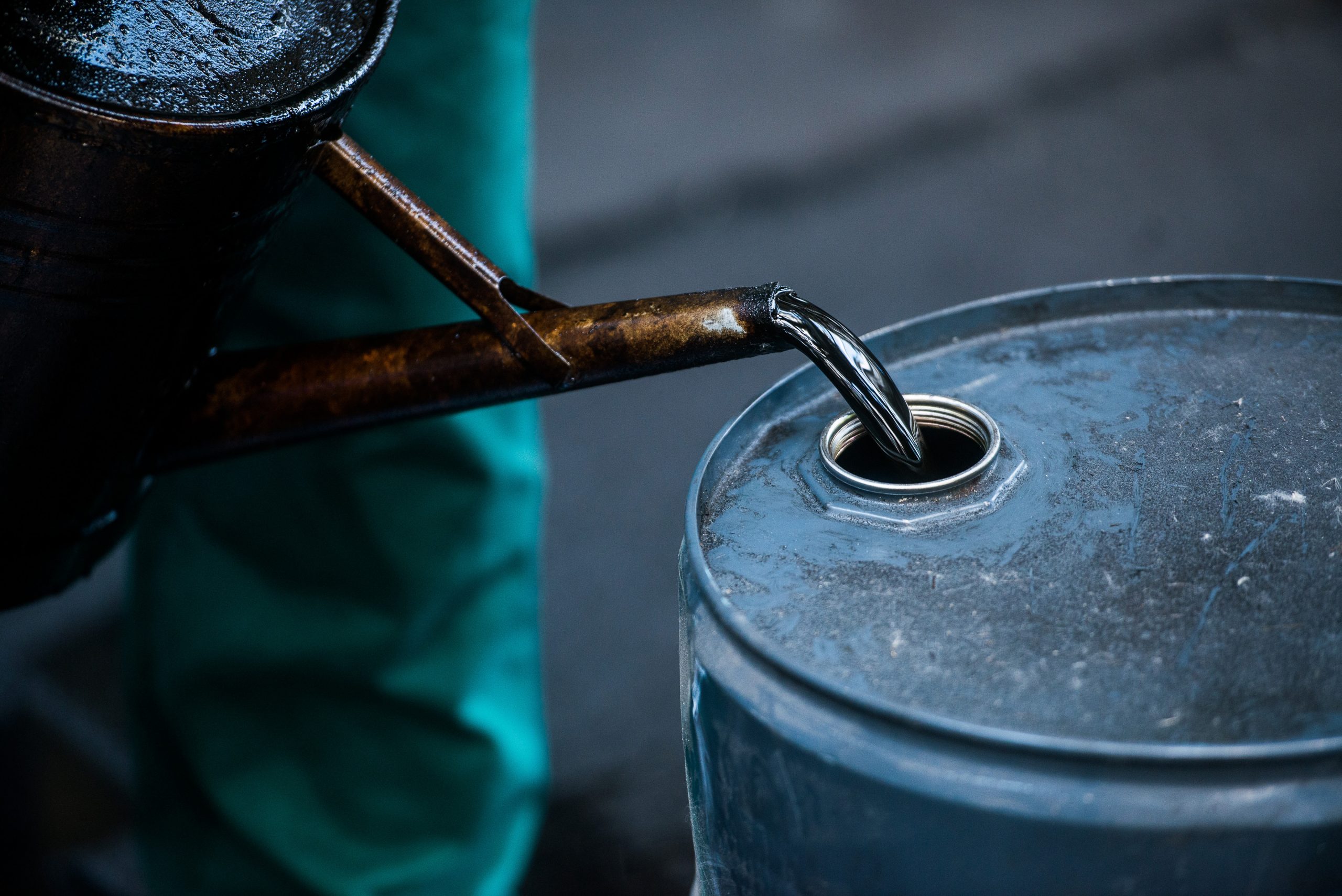 Oil price surges above $71 after Saudi crude terminal attacked