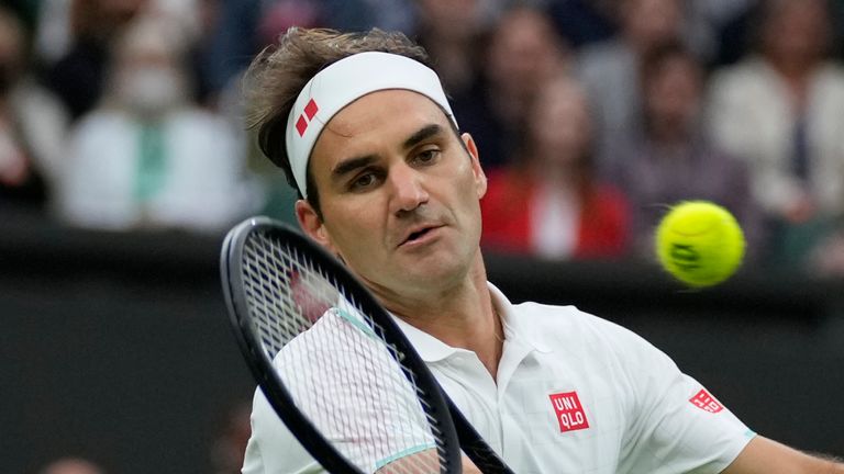 Federer Survives Mannarino To Move Into Second Round