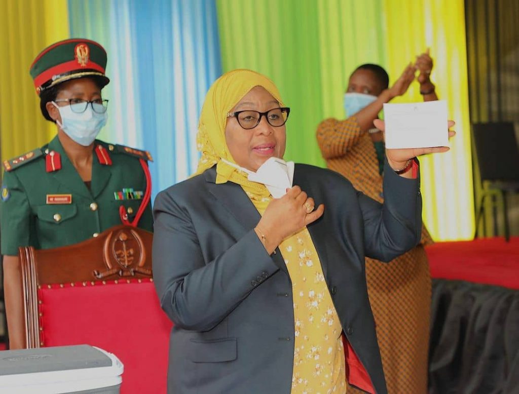 Tanzania’s President vaccinated against COVID-19