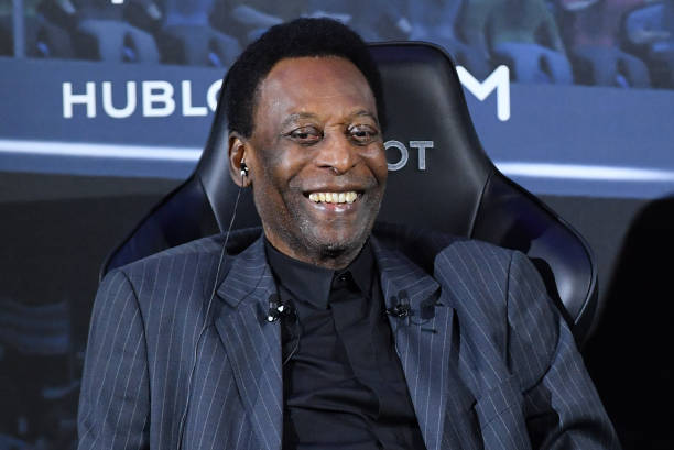 Pele recovering in hospital after surgery to remove tumor