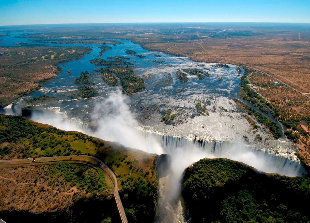 Businesses in Victoria Falls anxious for tourists return