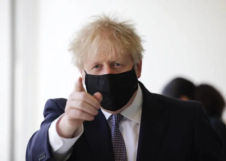 PM Johnson Prepares to Call in Army as Panic Buying Drains UK Petrol Pumps