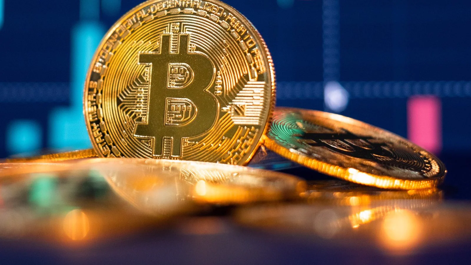 MicroStrategy’s Bitcoin Pile Dwarfs Most S&P 500 Cash Holdings