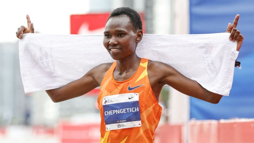 Kenya’s Chepngetich storms to victory in Chicago Marathon