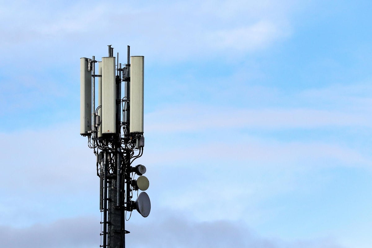 Nigeria To Auction Five Spectrum Slots