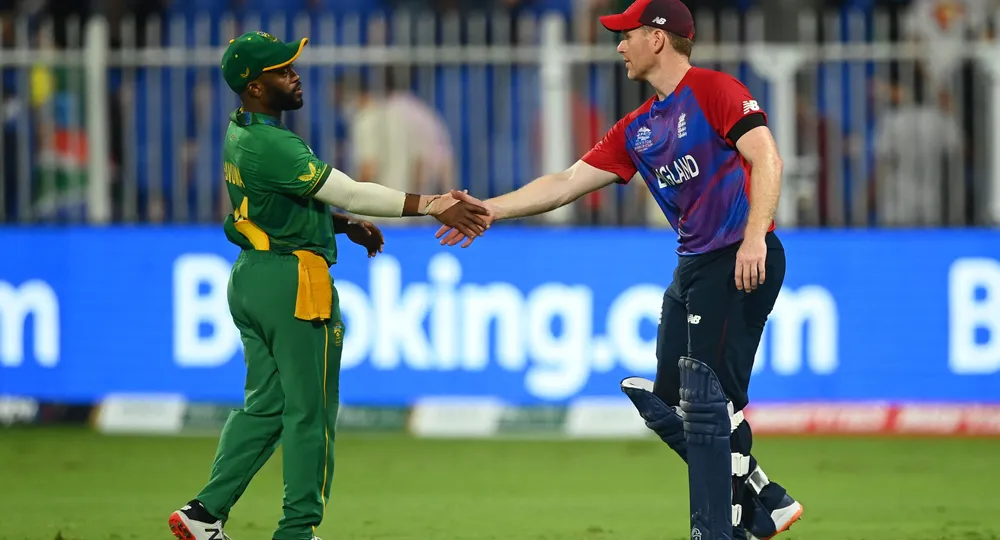 South Africa win, but Australia and England go through