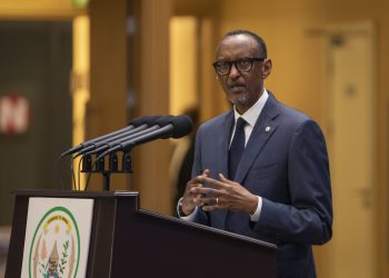Kagame briefs diplomats about Rwanda-UK asylum seekers deal
