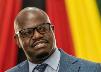 Zimbabwe to improve its urban mass transport system to ease commuters’ troubles