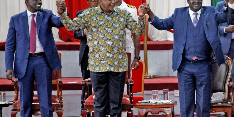 Kenya’s electoral body clears main presidential candidates in August polls