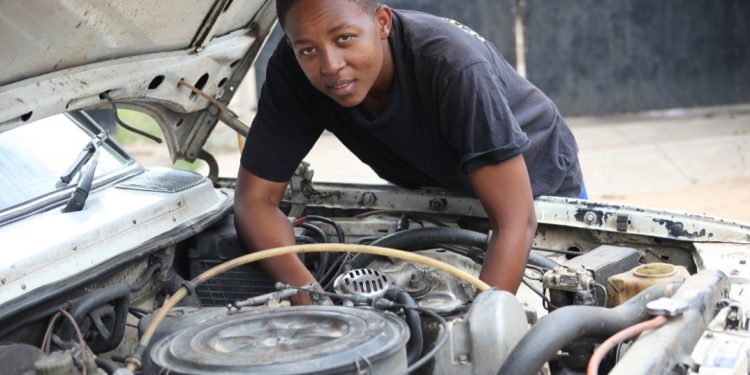 Feature: Female motor mechanic inspires women to break gender barriers in Zimbabwe