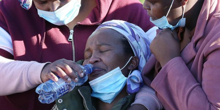 South African President mourns for 22 teenagers dead in tavern