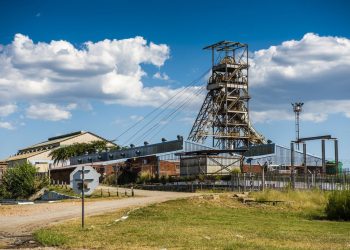 South Africa’s Amplats reports 43% drop in half-year profit