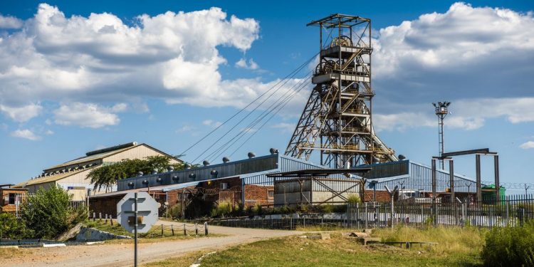 South Africa’s Amplats reports 43% drop in half-year profit