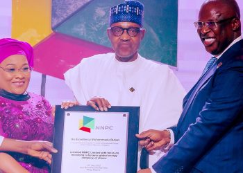 Nigeria transforms state-run oil corporation into independent firm