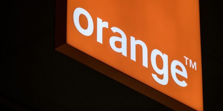 Congo bans Orange, Airtel, Vodacom executive travel in tax row