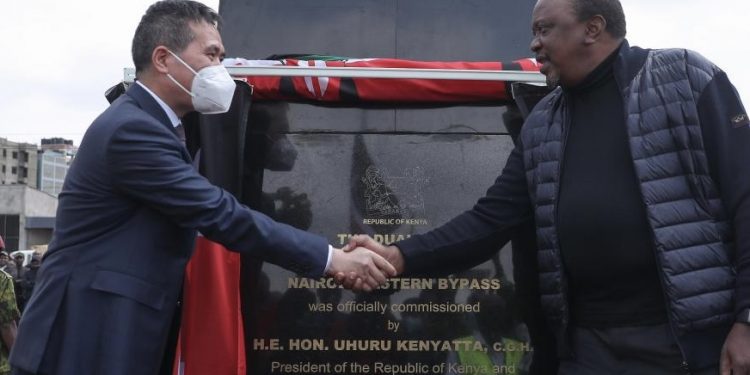 Kenyan president hails Chinese-built roads for boosting development