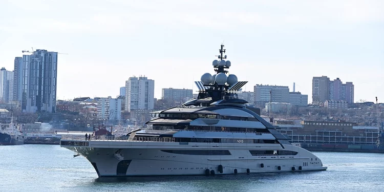 Ukraine war: South Africa row over Russian superyacht’s arrival