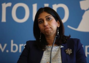 UK to seek asylum ban on refugees crossing the English Channel