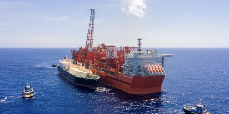Mozambique starts to export liquefied natural Gas