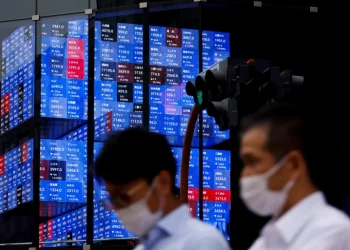 Asian shares rise as jitters over China protests subside