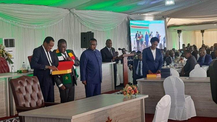 Zimbabwean president honors  agriculture minister after record wheat output