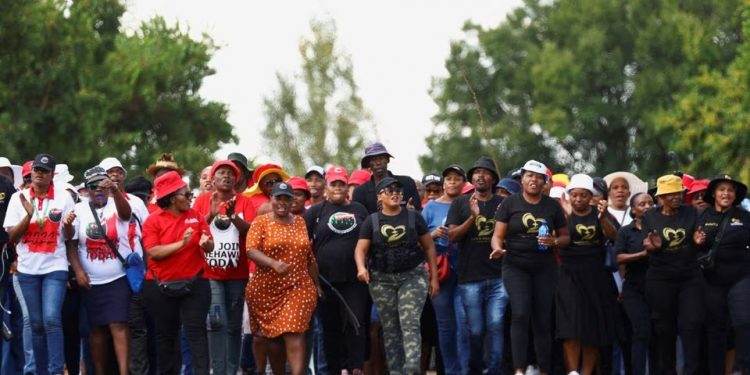 South Africa’s unions, government agree 7.5% wage hike