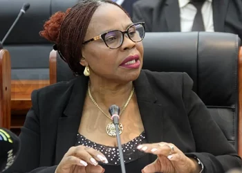 Zimbabwe Suspends Import Duties on Basic Commodities for Six Months