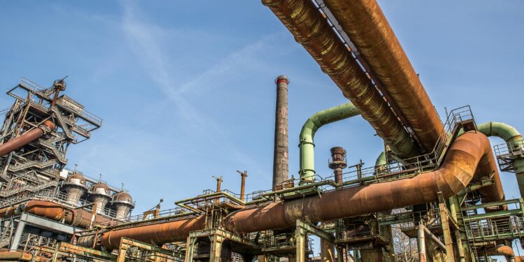 Oil Prices Dip as Middle East Tensions Ease