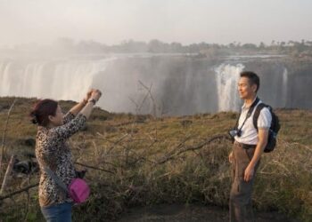 Zambia Seeks Closer Tourism Ties with China