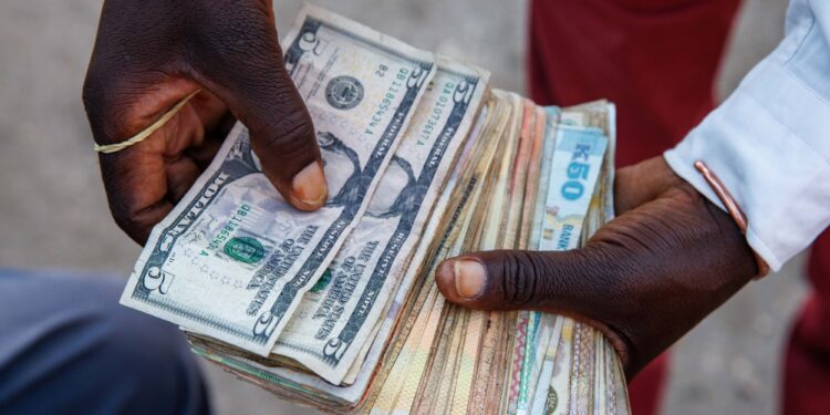 Travellers to Zambia Warned: Using US Dollars Could Lead to 10-Year Jail Sentence