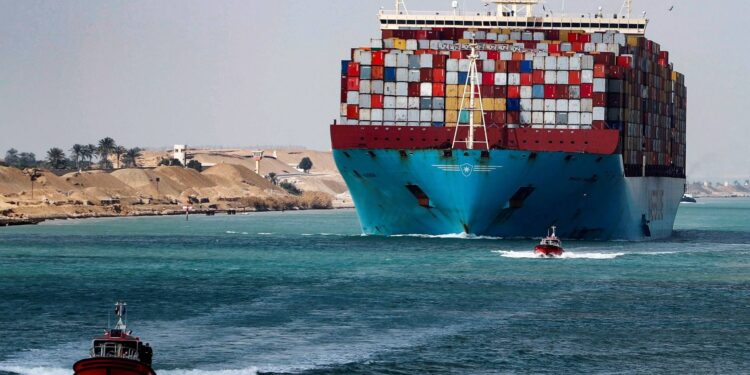 Suez Canal Transit Revenues Plummet Amid Regional Turbulence