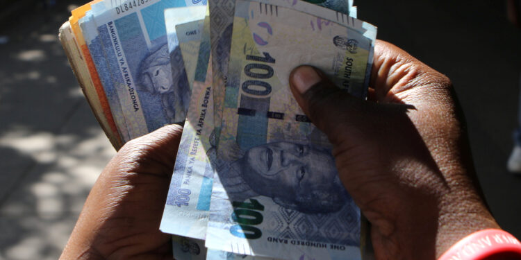 South African Rand Strengthens Amid Improved Risk Sentiment