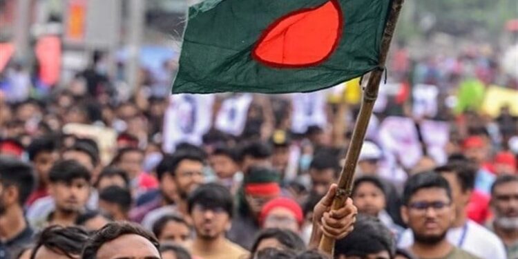 Bangladesh Army Granted Magisterial Powers to Address Law and Order Crisis
