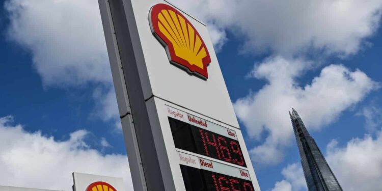 Shell’s South African Assets Draw Acquisition Interest From Global Oil Gian