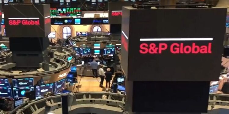 S&P Global Warns of Increased Sovereign Defaults Amidst Rising Debt and Borrowing Costs