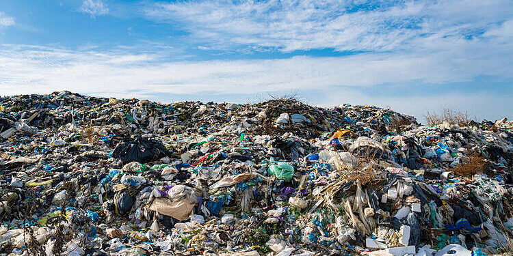 Rwanda Advocates for Global Treaty to Tackle Plastic Pollution Crisis