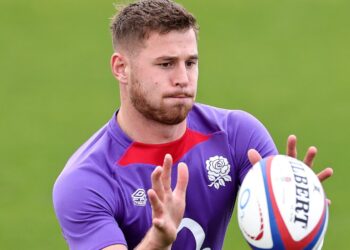 England Calls on Steward and Van Poortvliet in Tactical Shift for Showdown with South Africa