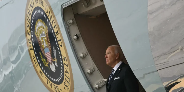 Biden’s Angola Visit Draws Scrutiny Amid Son’s Pardon Controversy
