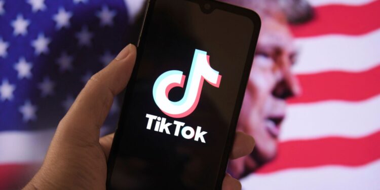TikTok Restores Services Following Trump’s Decision to Delay US Ban