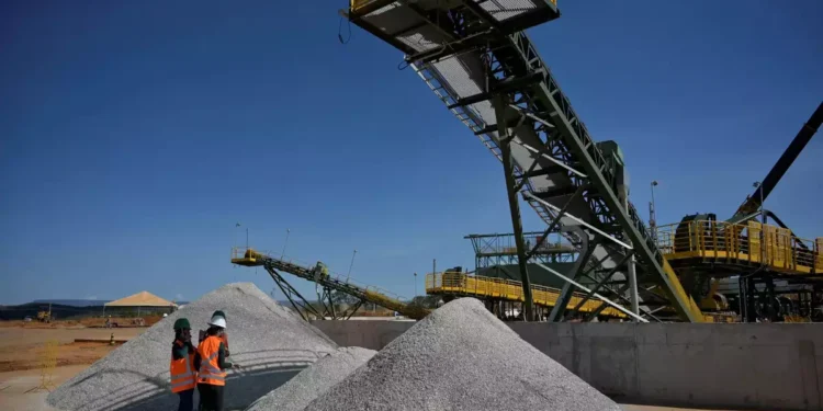 Zimbabwe Seeks Lithium Boom to Validate $270 Million Partnership with China