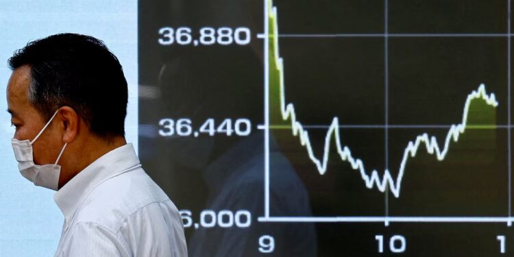 Global Markets Tumble as Trump’s Tariffs Spark Trade War Fears